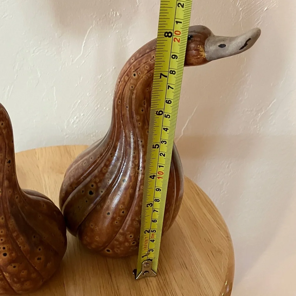 CERAMIC GEESE THAT LOOK LIKE GOURDS